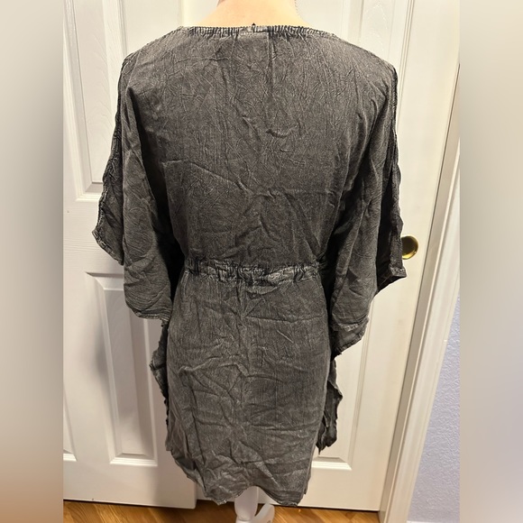 Seaside Black Acid Kaftan - Picture 3 of 9